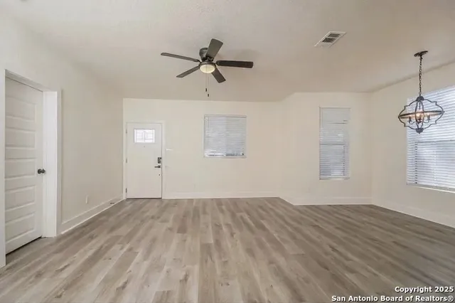 $1,850 | 2107 McKinley Avenue, San Antonio, TX 78210