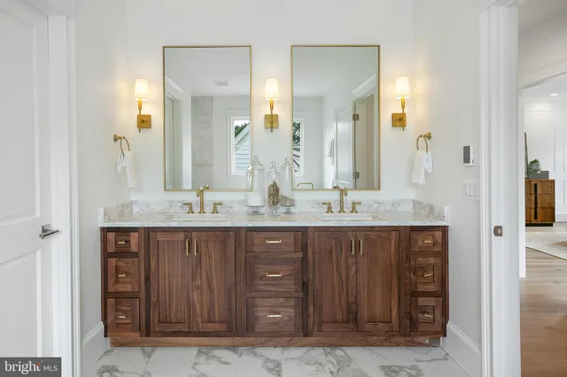 $3,295,000 | 502 North Jackson Street, Arlington, VA 22201