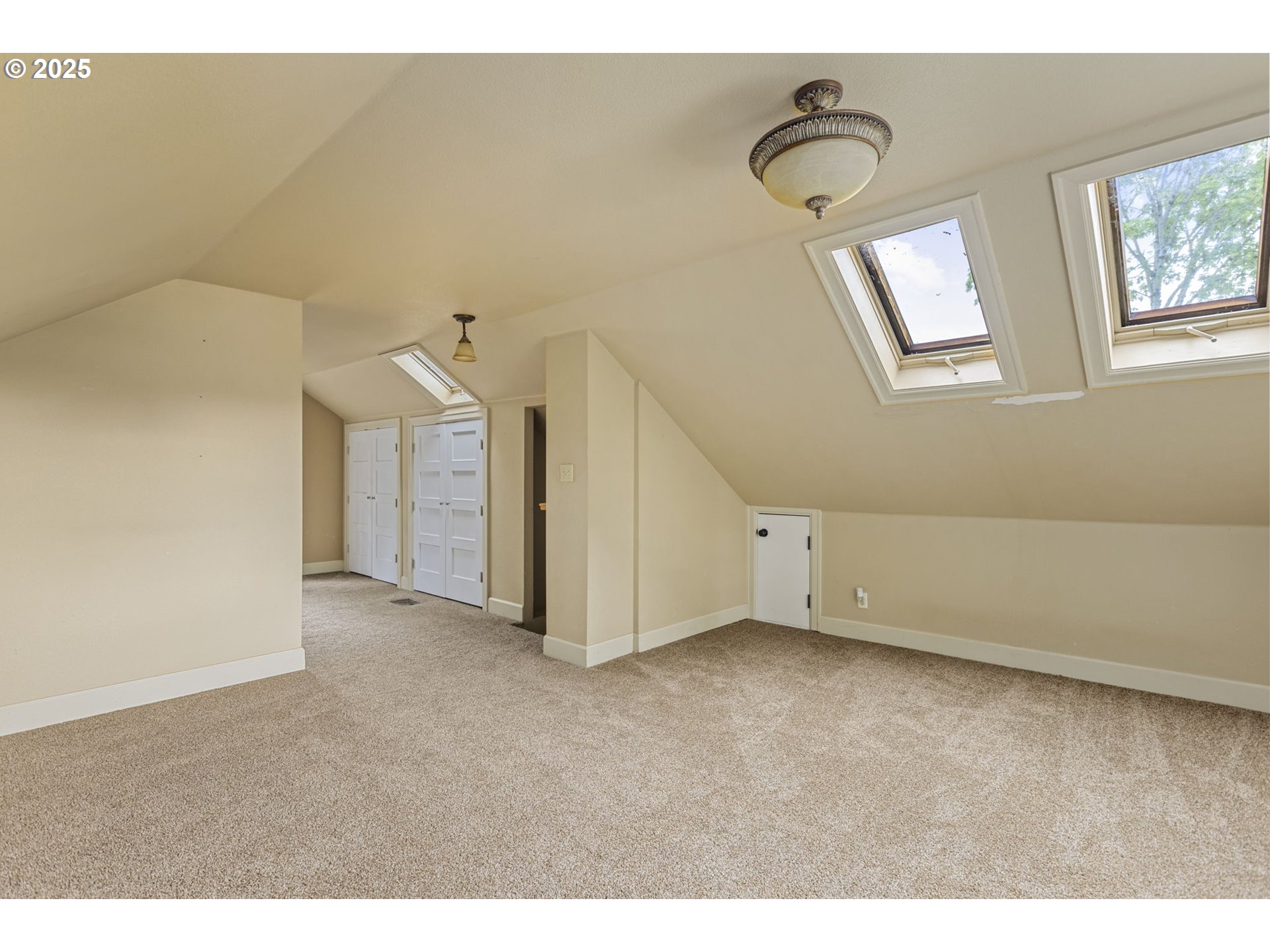 4732 Southeast Powell Valley Road Gresham, OR 97080 - Photo 19 of 40 Bedroom, Owner's Suite