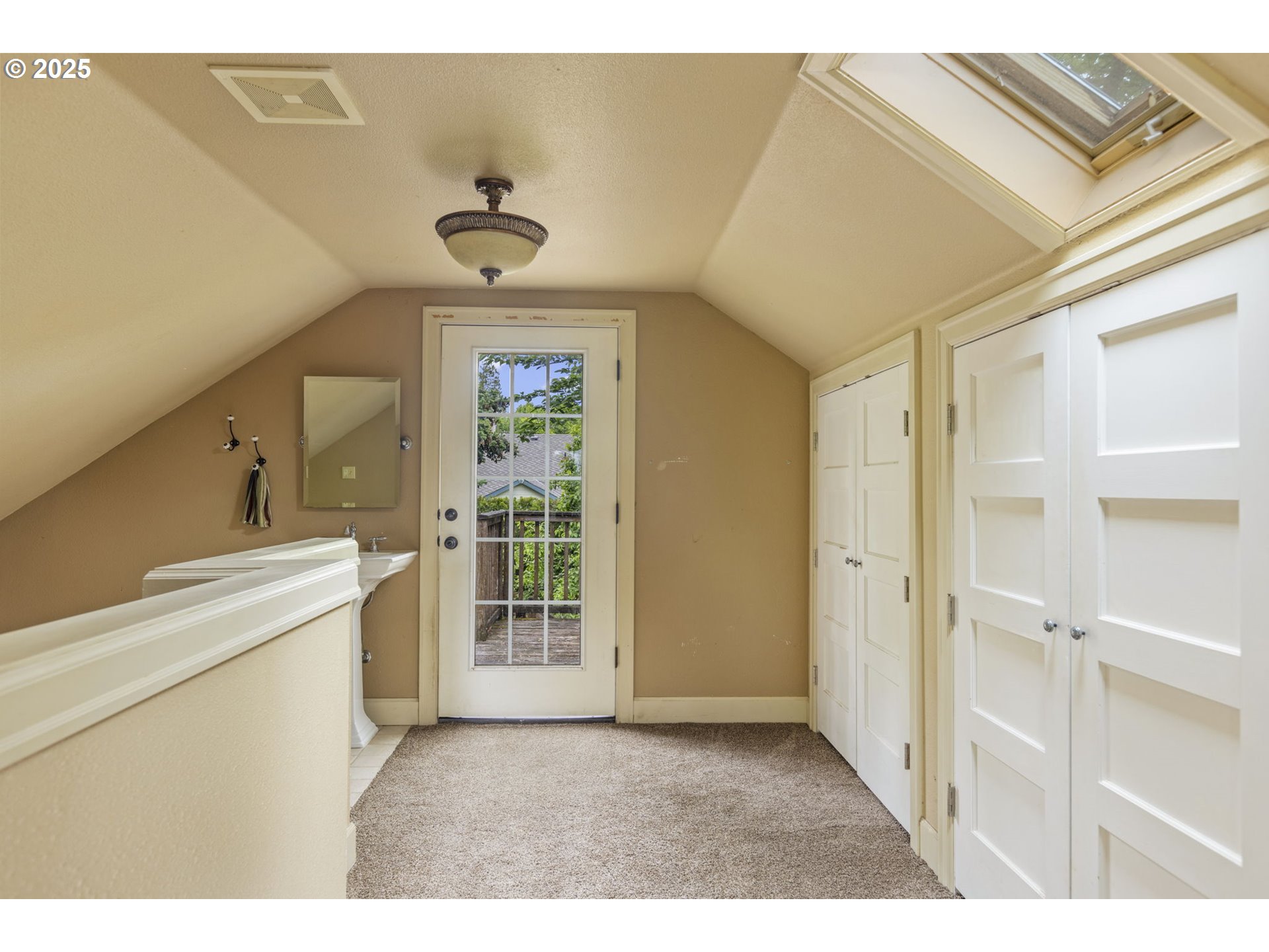 4732 Southeast Powell Valley Road Gresham, OR 97080 - Photo 20 of 40 Bedroom, Owner's Suite