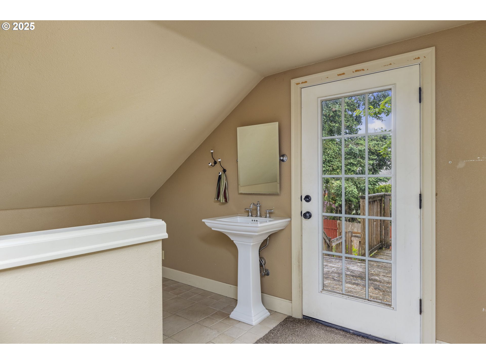 4732 Southeast Powell Valley Road Gresham, OR 97080 - Photo 21 of 40 Bedroom, Owner's Suite