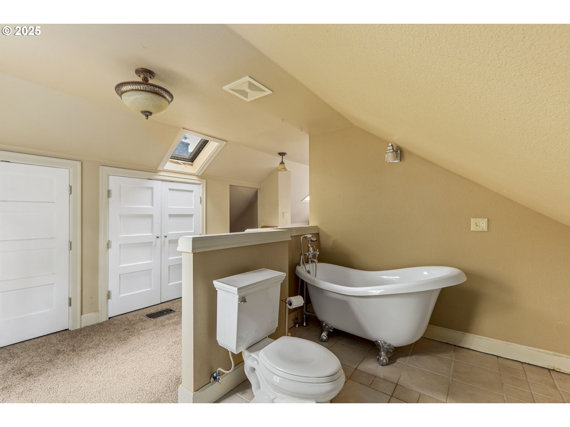 4732 Southeast Powell Valley Road Gresham, OR 97080 - Photo 22 of 40 Bedroom, Owner's Suite