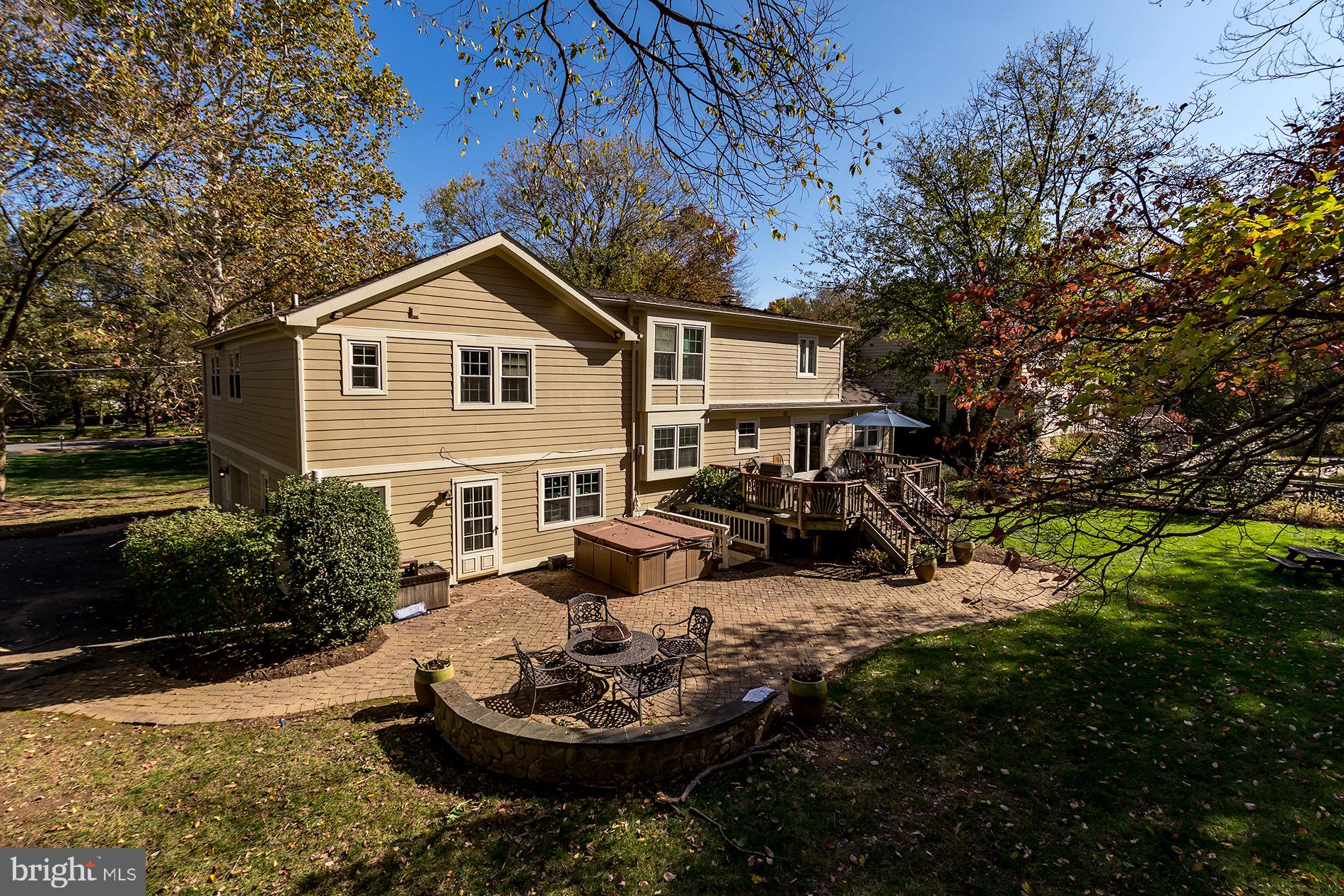2834 Hill Road Vienna, VA 22181 - Photo 2 of 48 Gallery Image 2