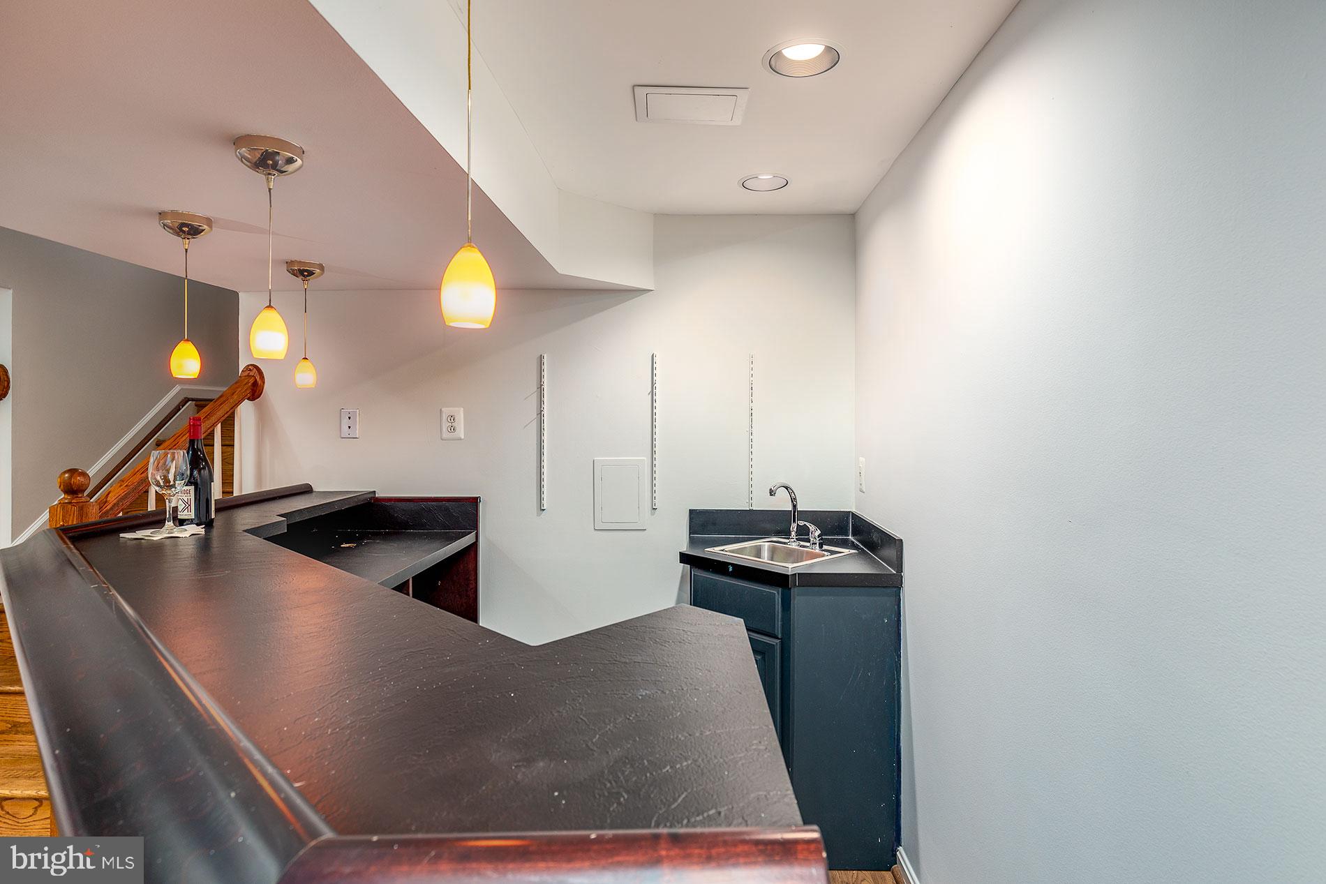 2834 Hill Road Vienna, VA 22181 - Photo 36 of 48 Gallery Image 36