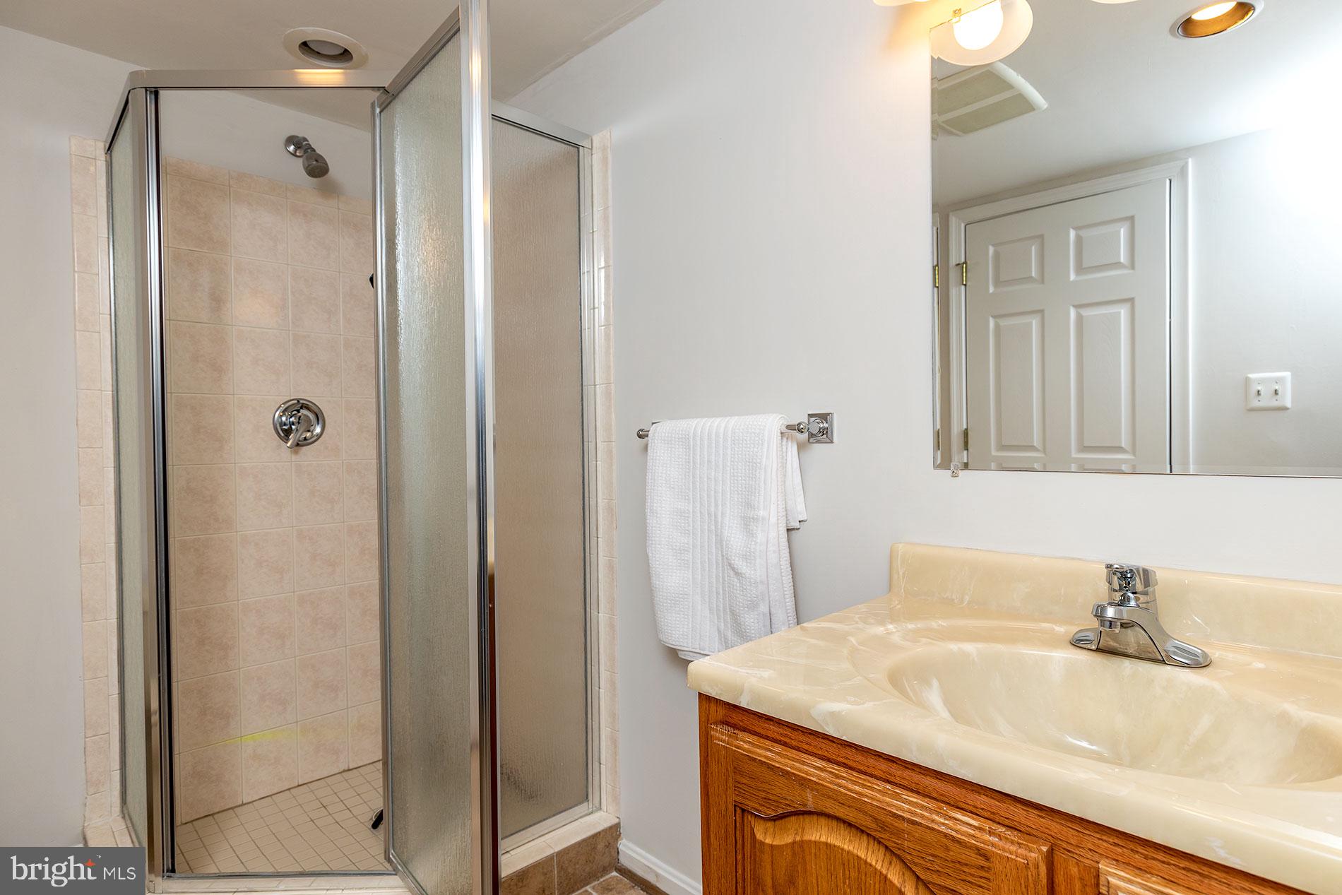 2834 Hill Road Vienna, VA 22181 - Photo 39 of 48 Gallery Image 39