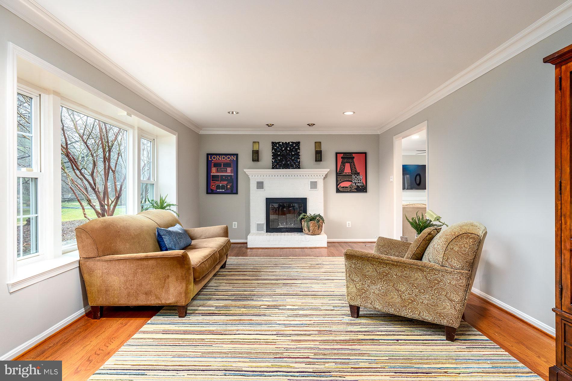 2834 Hill Road Vienna, VA 22181 - Photo 5 of 48 Gallery Image 5