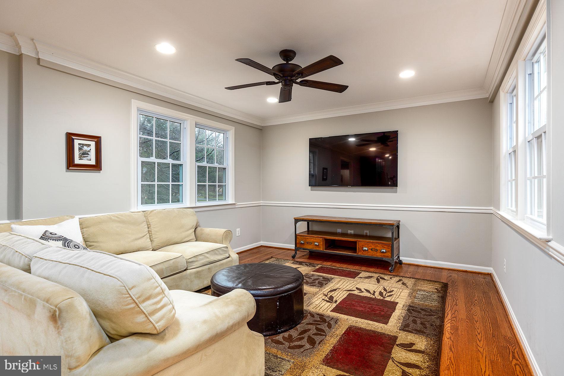 2834 Hill Road Vienna, VA 22181 - Photo 8 of 48 Gallery Image 8