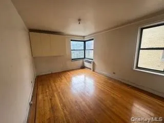 $201,400 | 860 Grand, Unit 4I | Concourse Village