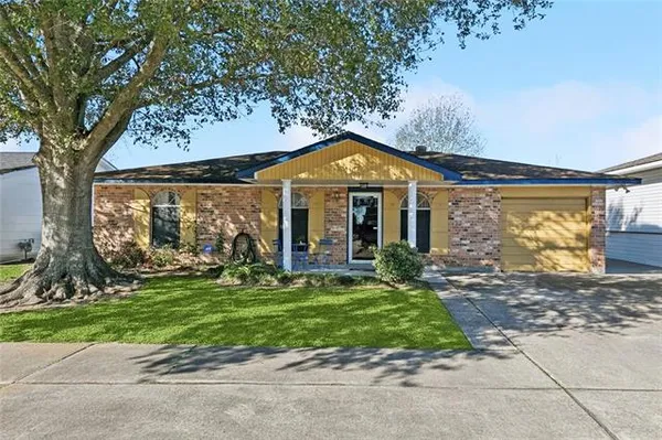$150,000 | 656 Grovewood Drive, Gretna, LA 70056
