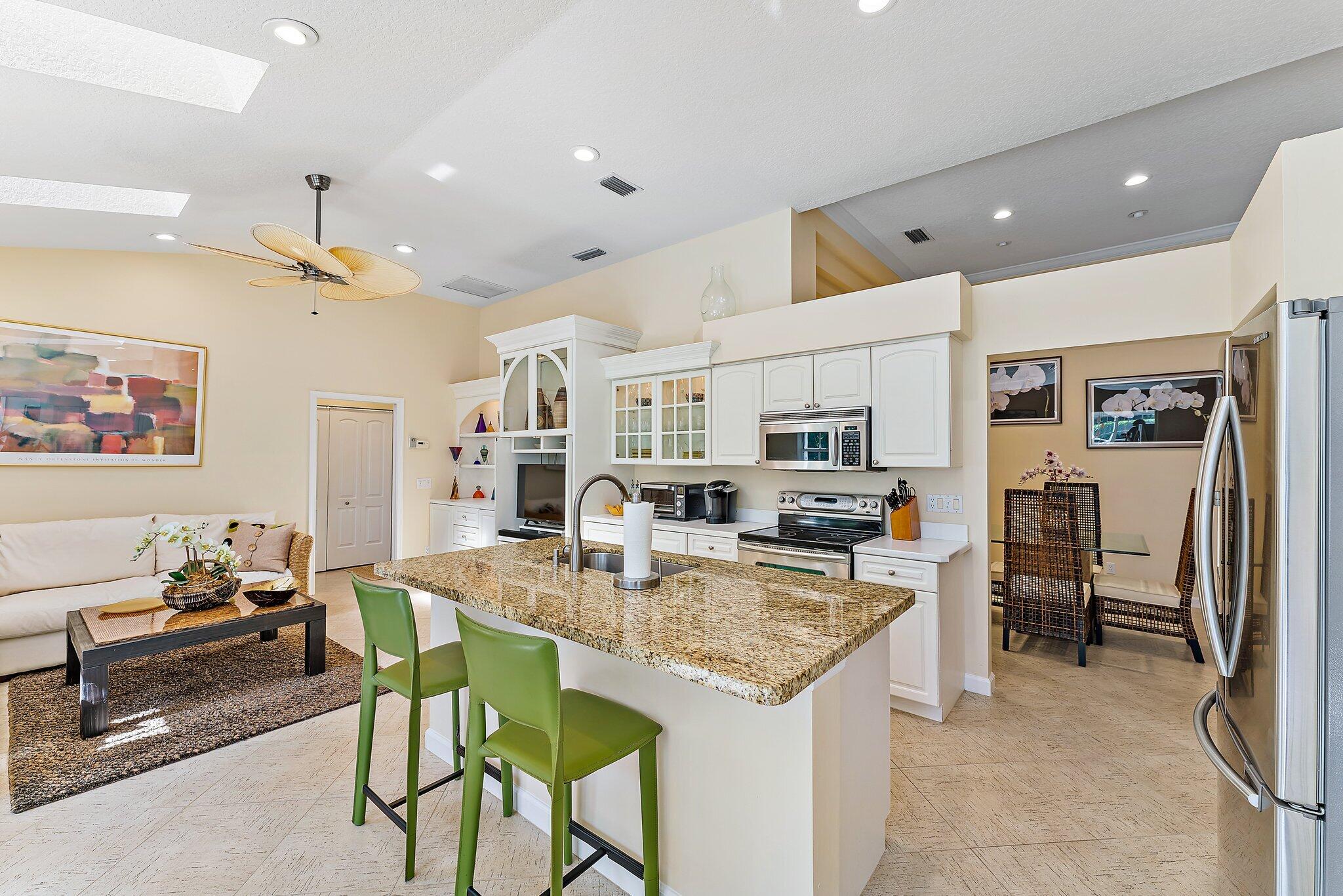 226 Eagleton Estates Boulevard Palm Beach Gardens, FL 33418 - Photo 9 of 63 040-226EagletonEstateBlvd-PalmBeachGarde