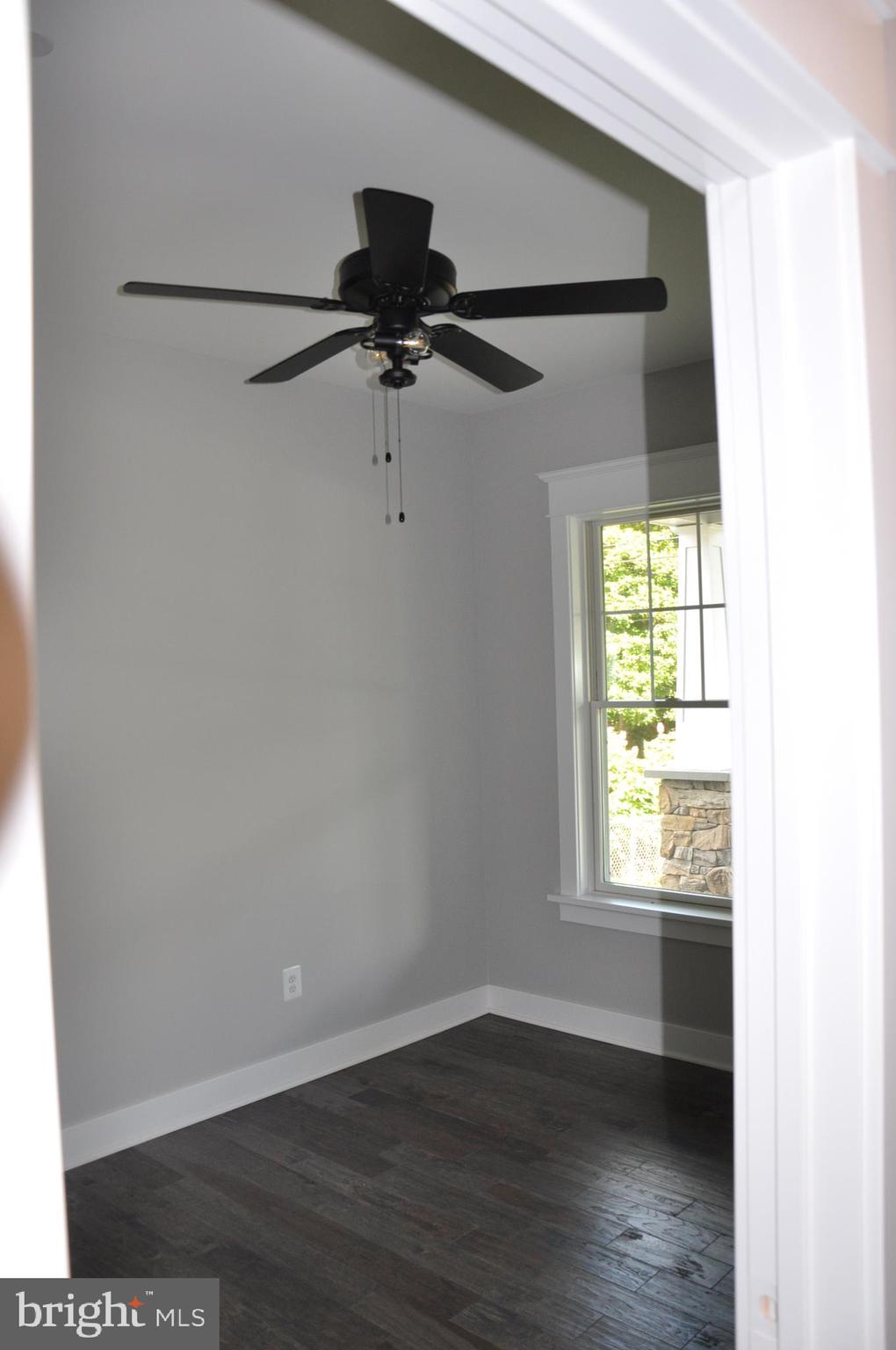 204 Sumner Road Annapolis, MD 21401 - Photo 13 of 31 Den