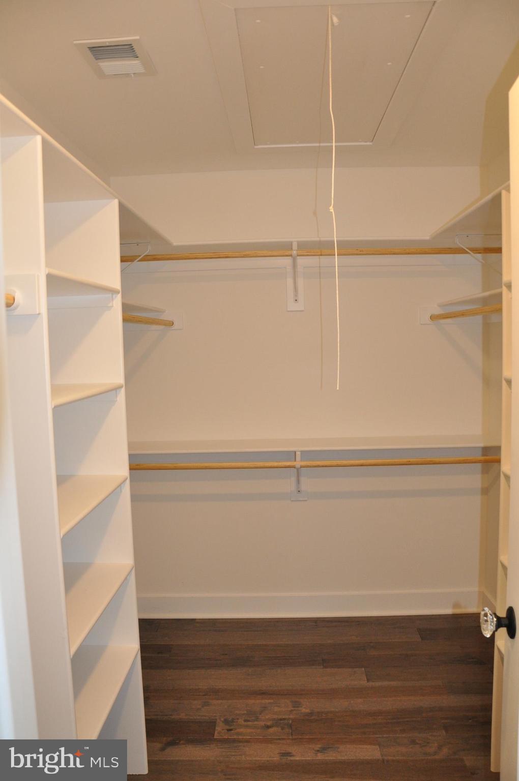 204 Sumner Road Annapolis, MD 21401 - Photo 19 of 31 Master closet