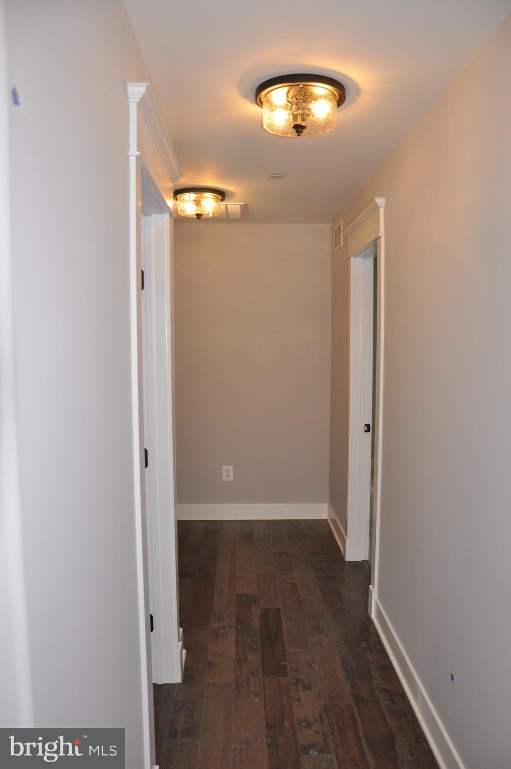 204 Sumner Road Annapolis, MD 21401 - Photo 22 of 31 Hallway