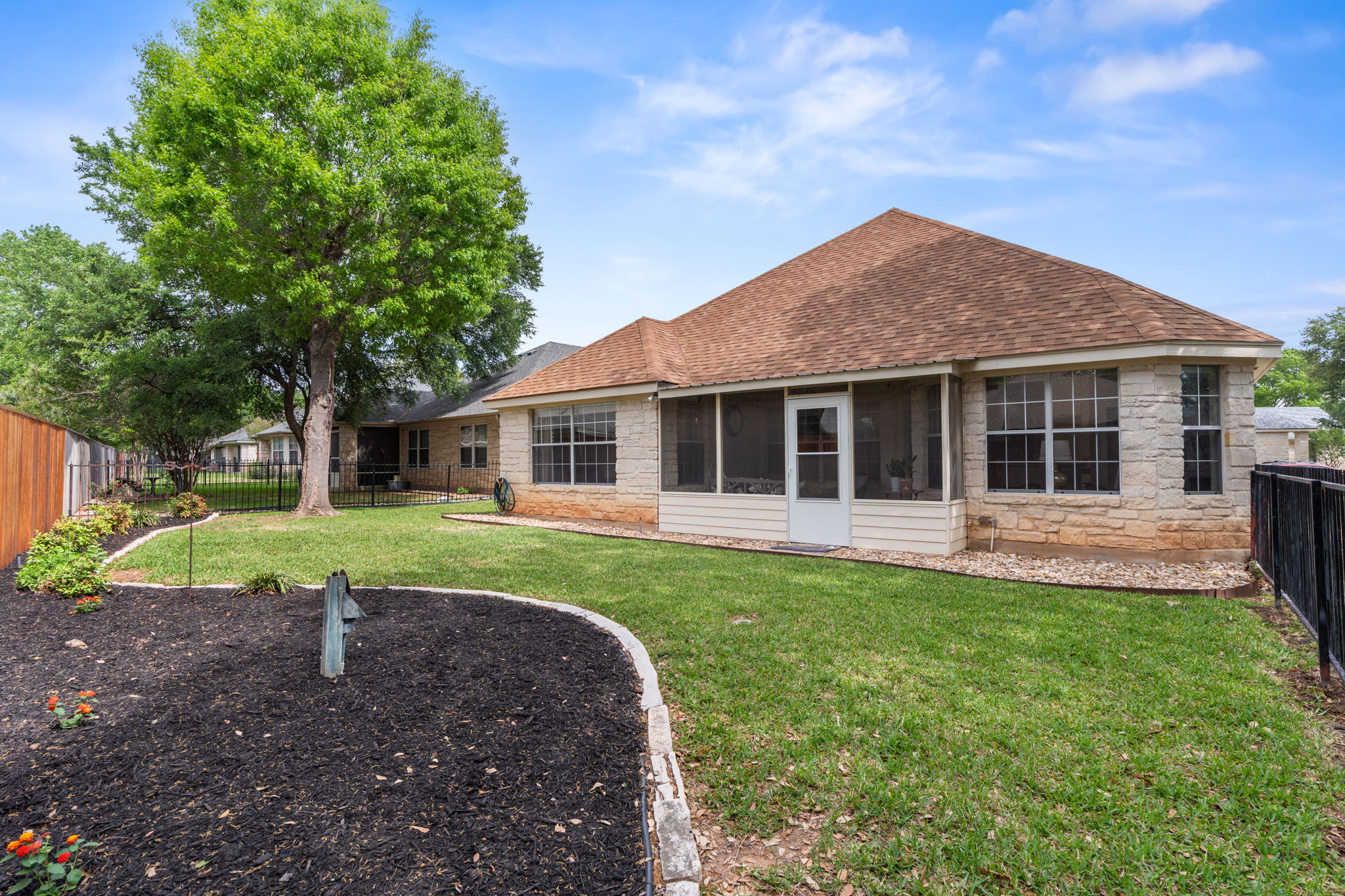 124 Village Drive Georgetown, TX 78628 - Photo 23 of 28