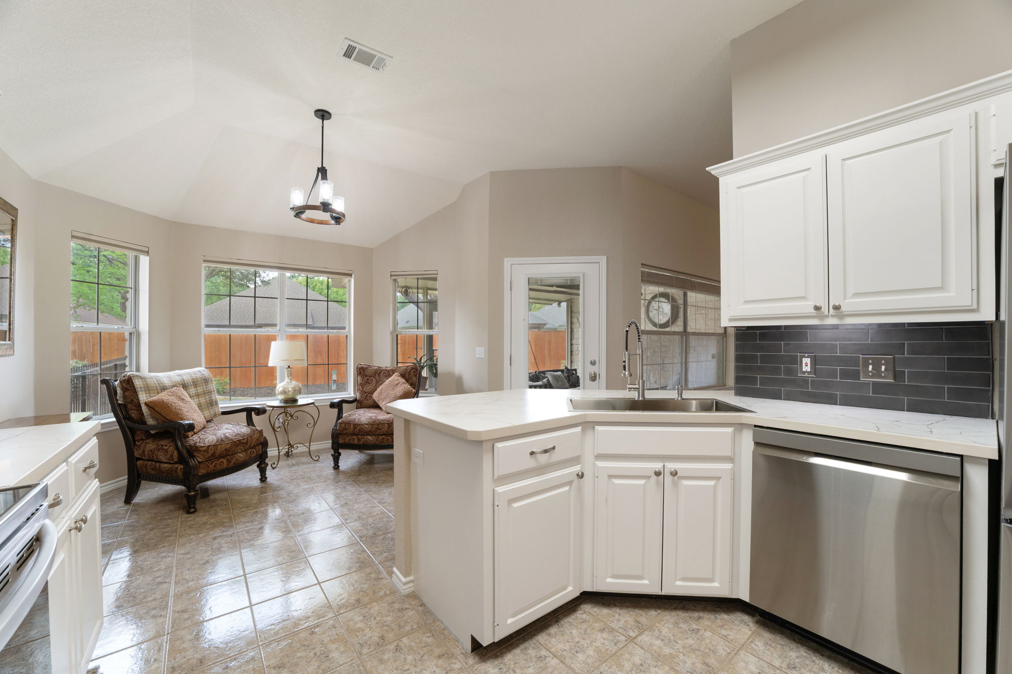124 Village Drive Georgetown, TX 78628 - Photo 6 of 28