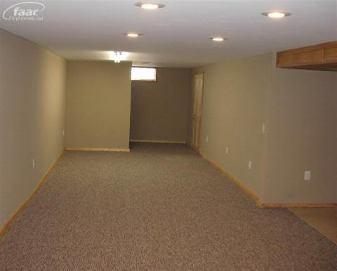 11222 Jennings Road Grand Blanc, MI 48439 - Photo 8 of 12 20201628-7.JPG