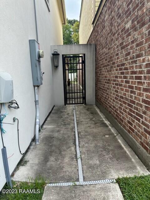 116 Jo Mar Road Lafayette, LA 70508 - Photo 15 of 17 116 Jo Mar Gate Entry