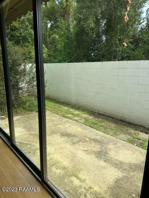 116 Jo Mar Road Lafayette, LA 70508 - Photo 16 of 17 116 Jo Mar Court yard