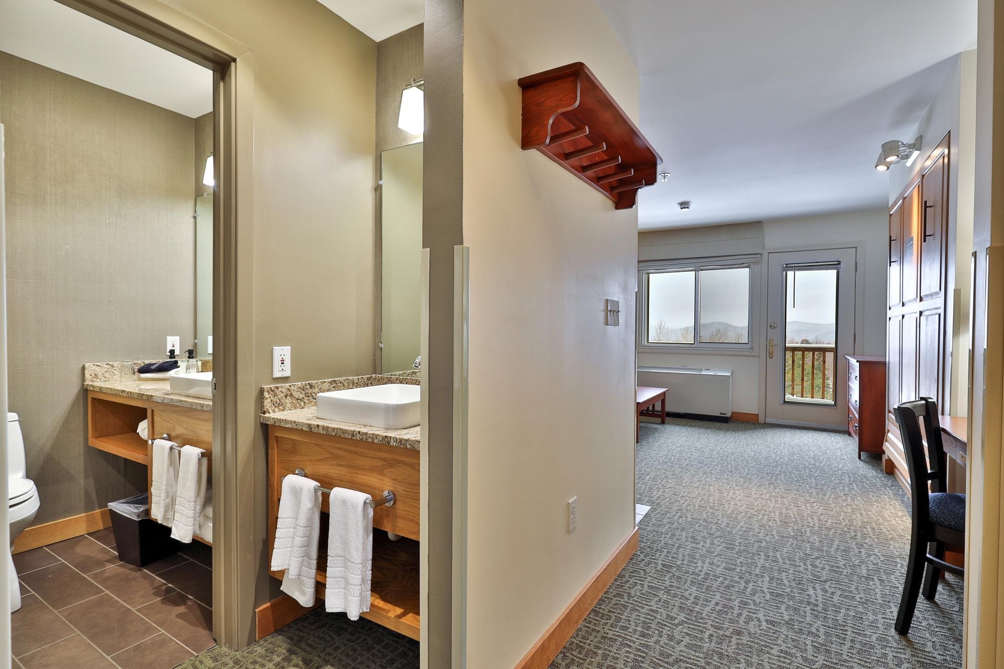 228 East Mountain Road, Unit 255 II Killington, VT 05751 - Photo 20 of 44