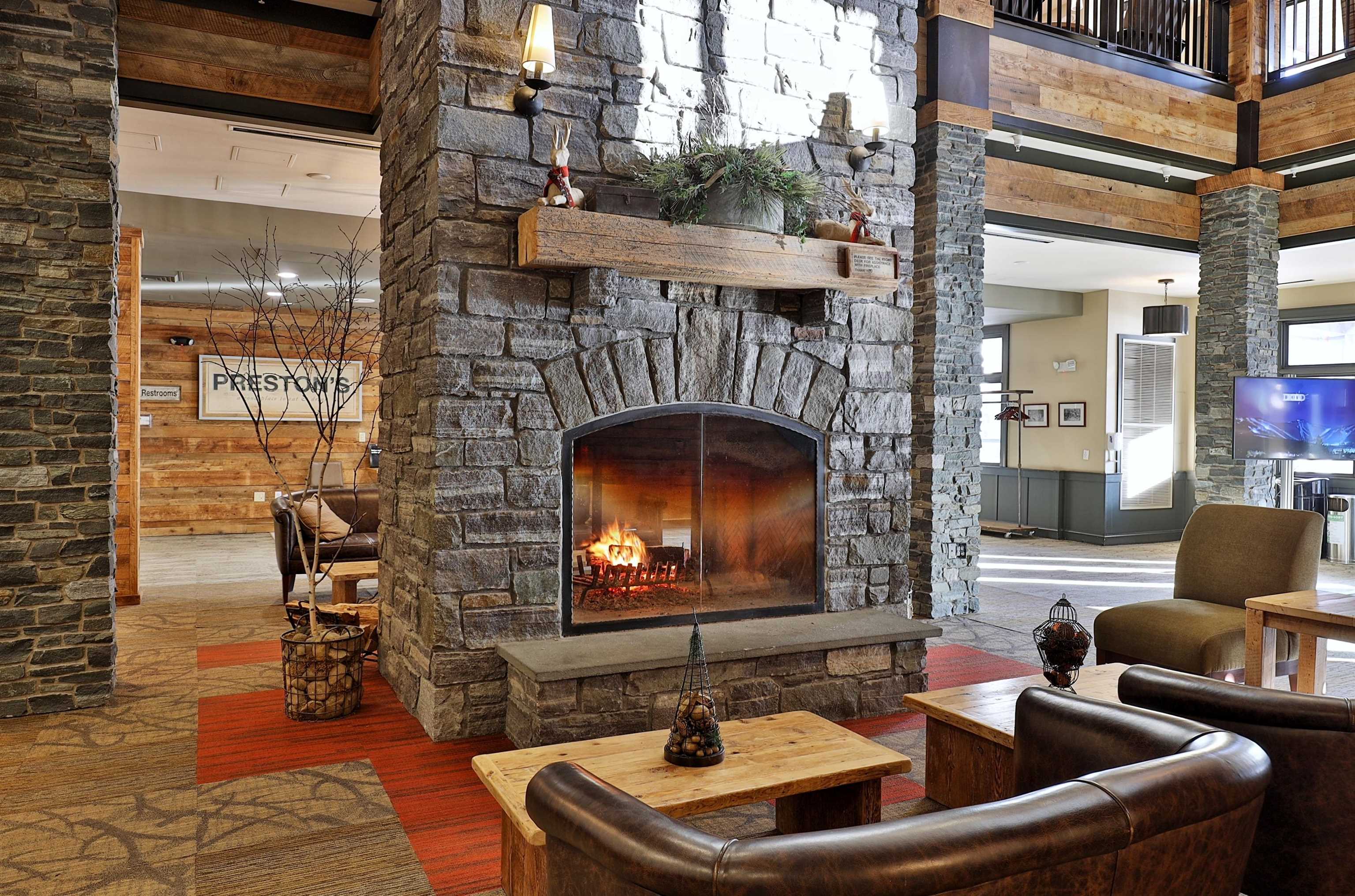 228 East Mountain Road, Unit 255 II Killington, VT 05751 - Photo 3 of 44