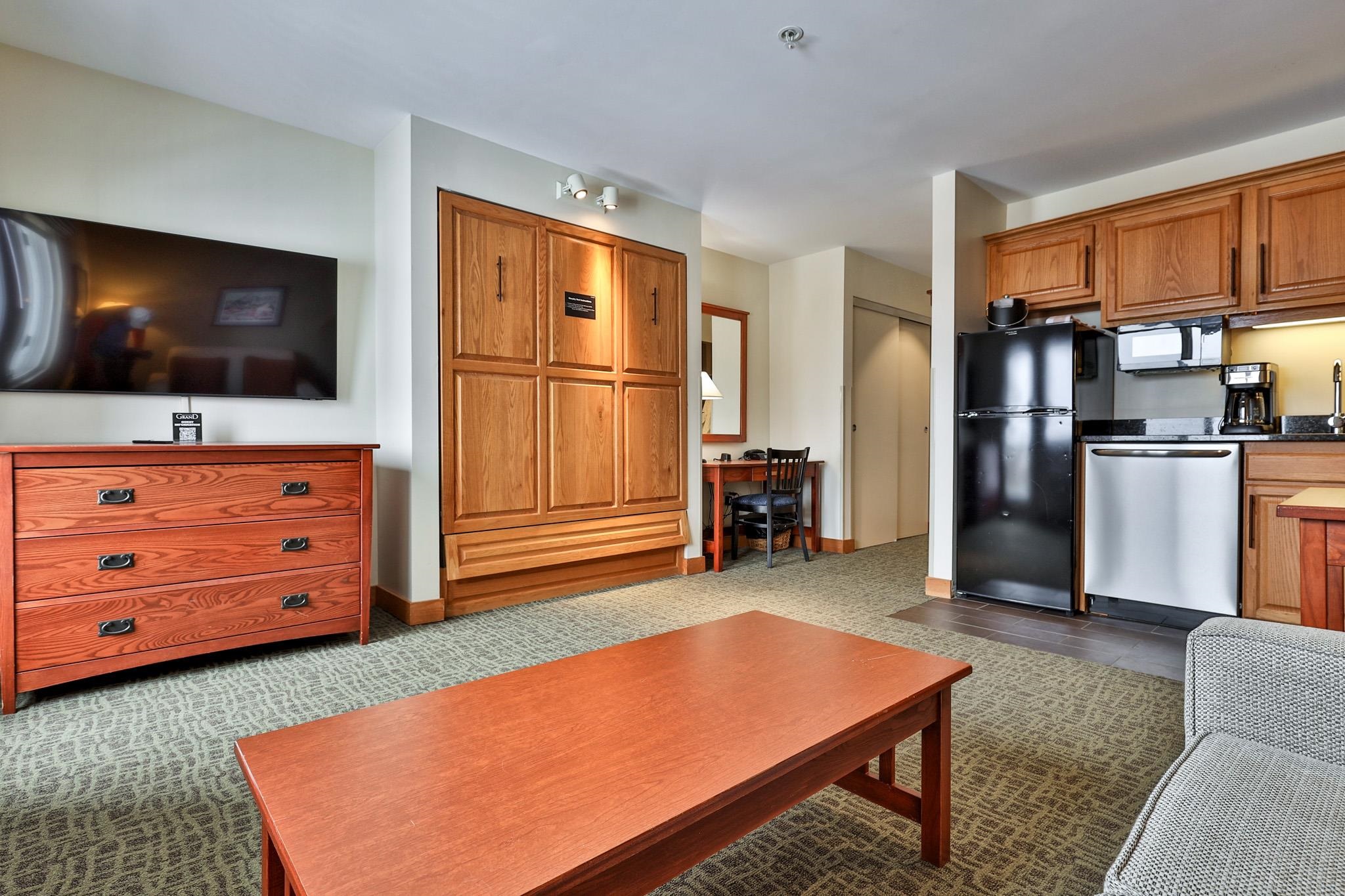 228 East Mountain Road, Unit 255 II Killington, VT 05751 - Photo 8 of 44