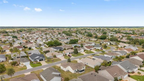 $325,000 | 2239 Baldwin Run, The Villages, FL 32162