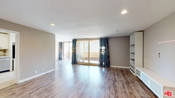 $3,300 | 65 Allen Avenue, Unit 309, Pasadena, CA 91106