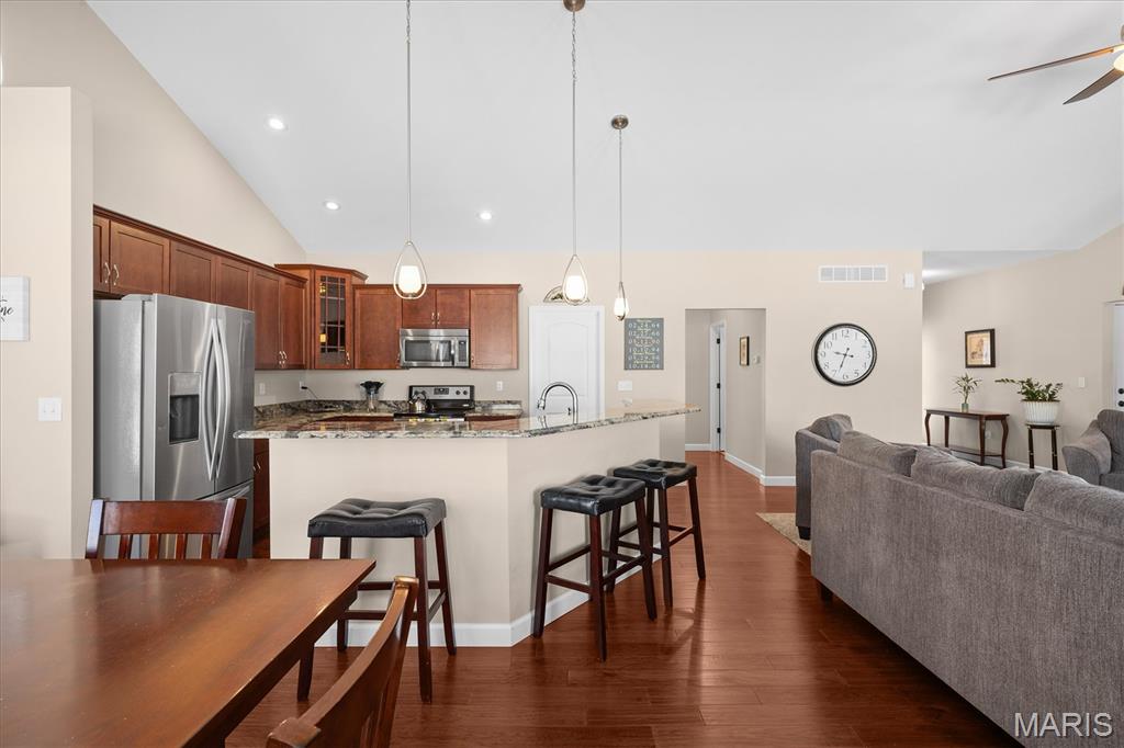 1109 Macintosh Court O'Fallon, IL 62269 - Photo 13 of 49