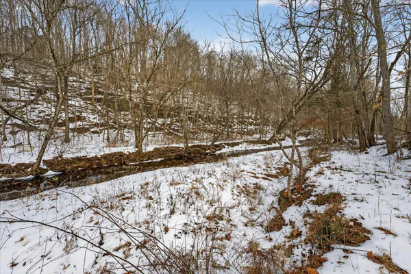 $219,900 | 3712 Budds Creek Road, Palmyra, TN 37142