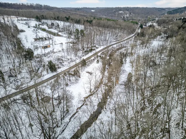 $219,900 | 3712 Budds Creek Road, Palmyra, TN 37142