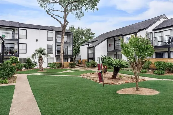 $939 | 4400 Memorial Drive, Unit 352241, Houston, TX 77007