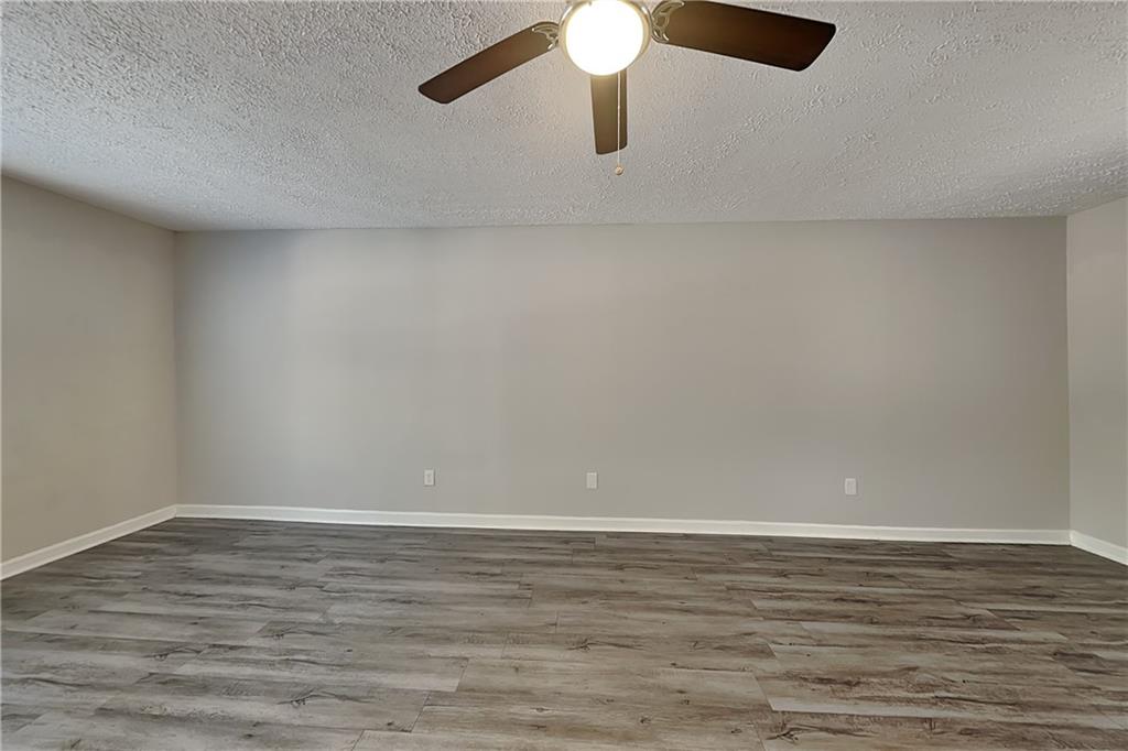 5208 Keystone Court Flowery Branch, GA 30542 - Photo 5 of 23