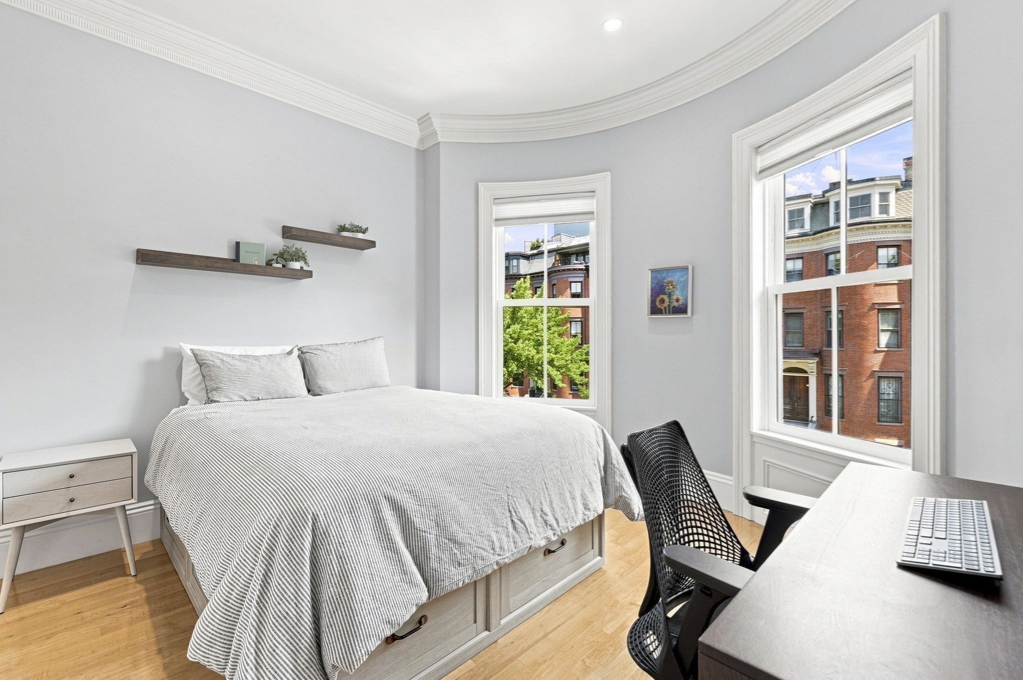 44 Rutland Square, Unit 2 Boston, MA 02118 - Photo 10 of 12 Gallery Image 10