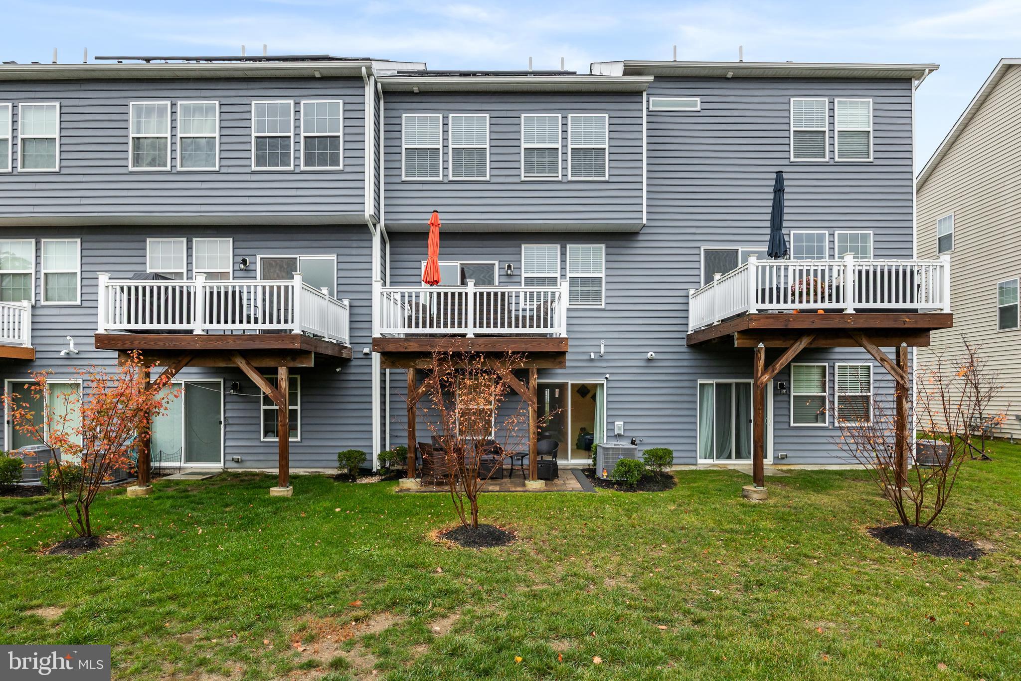 10 Naples Lane Mount Laurel, NJ 08054 - Photo 24 of 27 front view of a house with a yard
