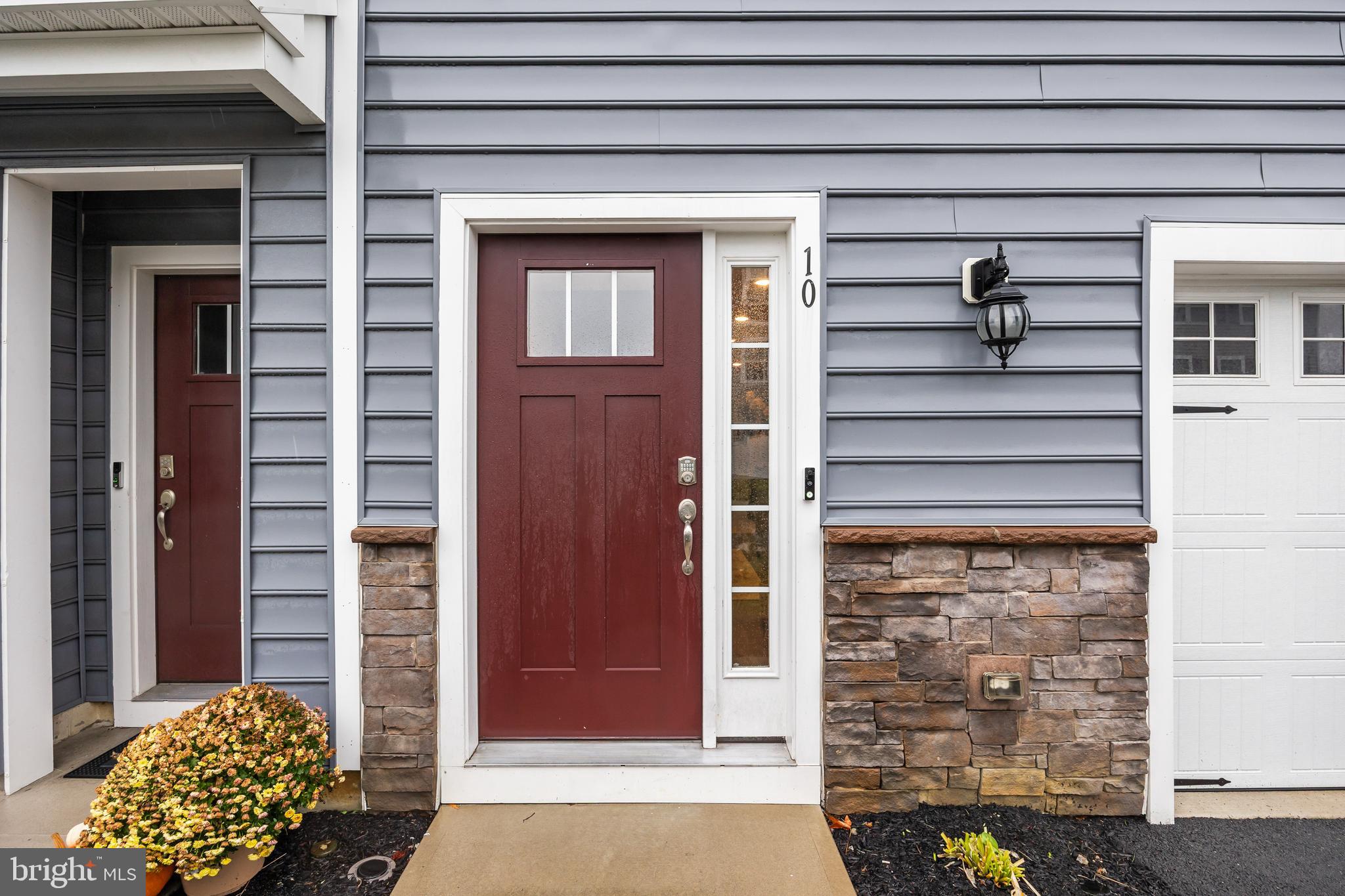 10 Naples Lane Mount Laurel, NJ 08054 - Photo 3 of 27 a view of entryway front of house