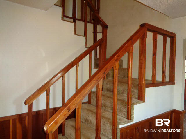 3745 Ewing Drive Atmore, AL 36502 - Photo 13 of 16 Stairway