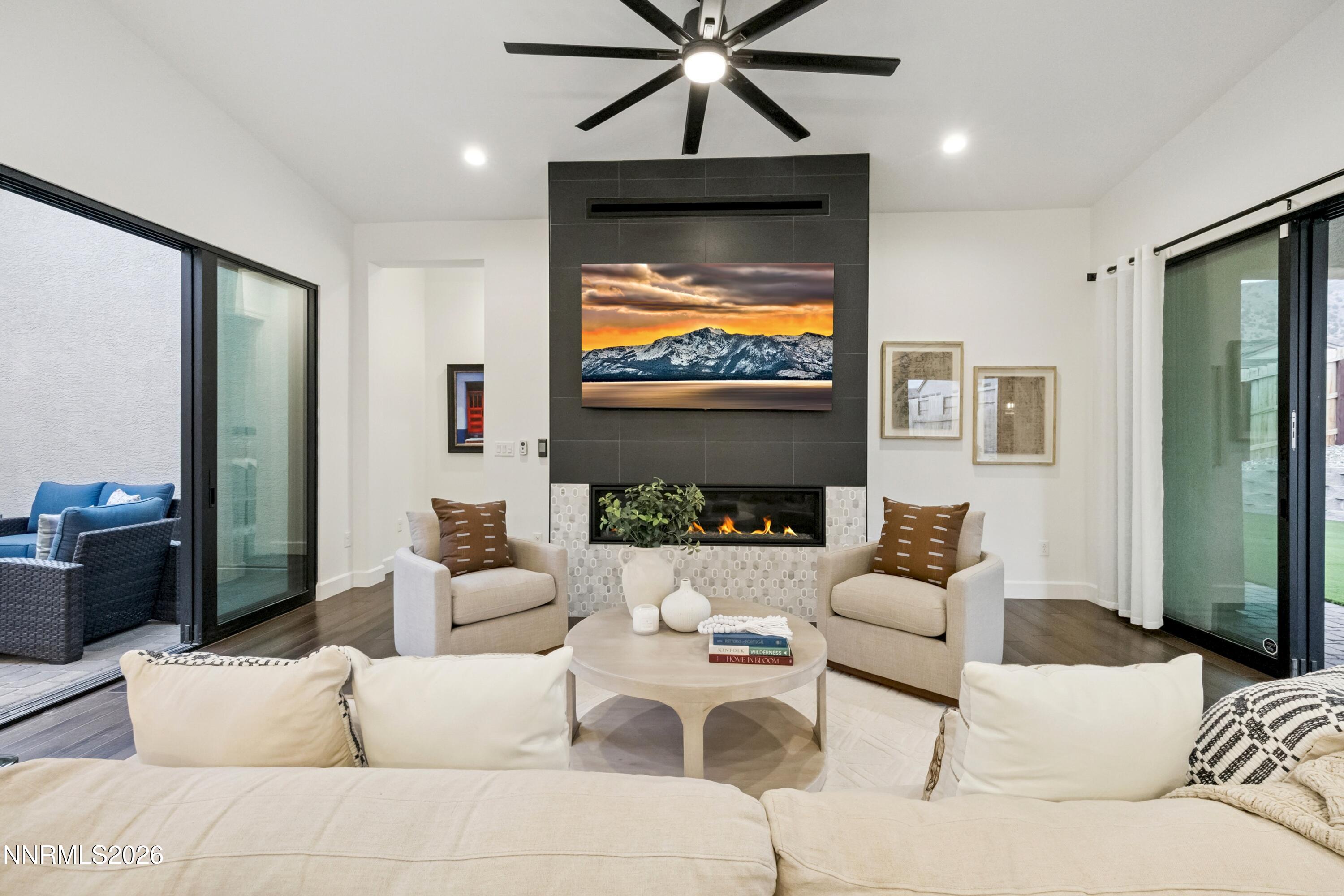 2348 Hammer Falls Drive Reno, NV 89521 - Photo 7 of 43 7