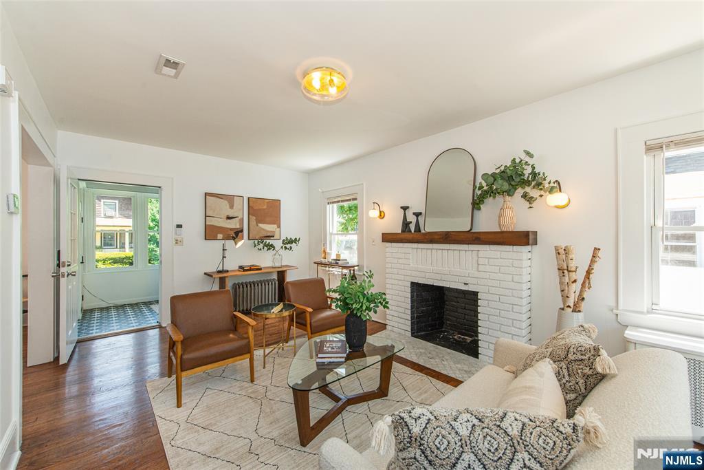 35 Howe Avenue Montclair, NJ 07042 - Photo 9 of 49