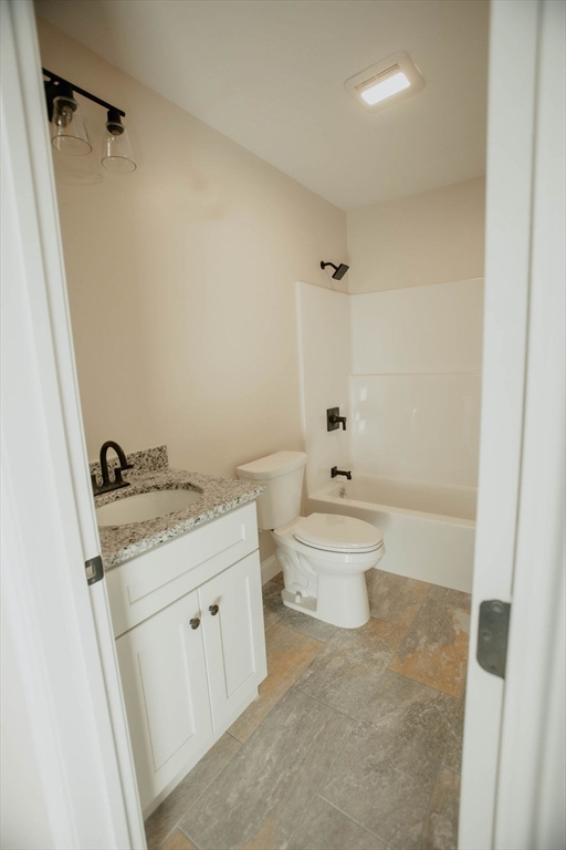 572 Wheelwright Road Barre, MA 01005 - Photo 16 of 34