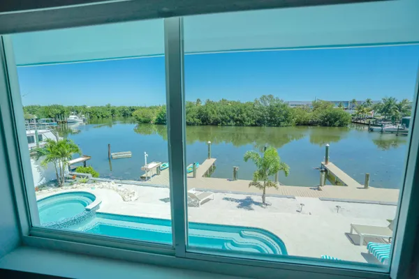 $2,995,000 | 398 70th St Gulf, Marathon, FL 33050