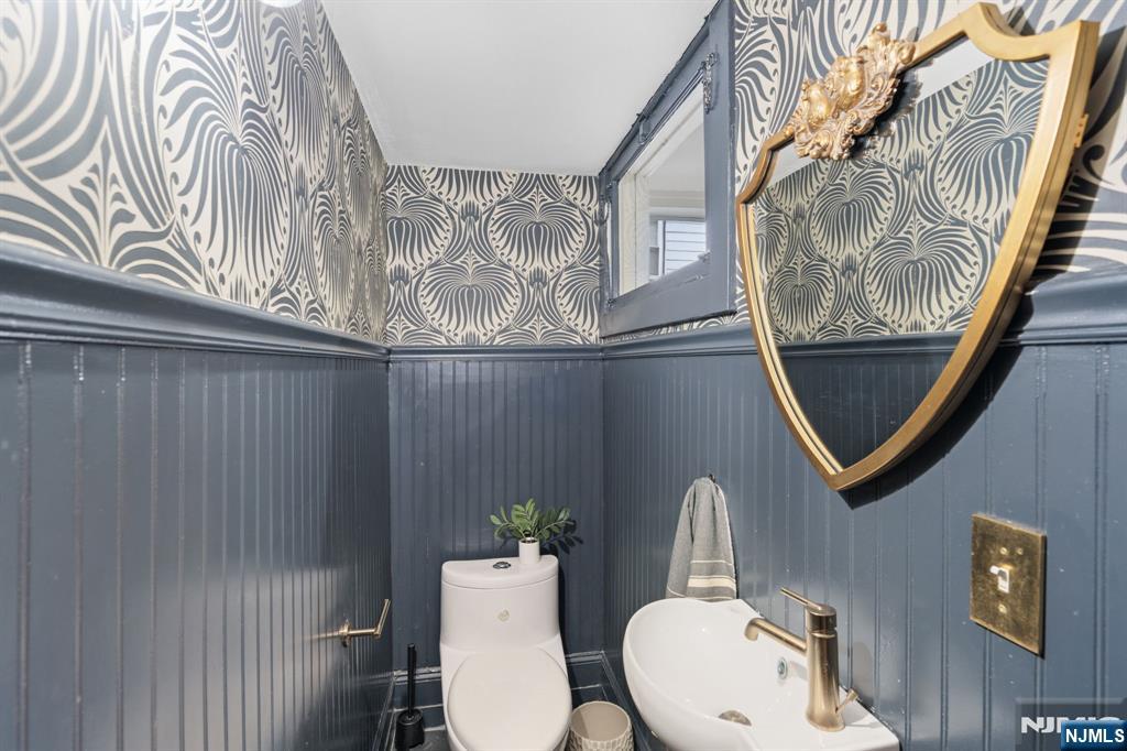 44 Norman Road Montclair, NJ 07043 - Photo 13 of 40