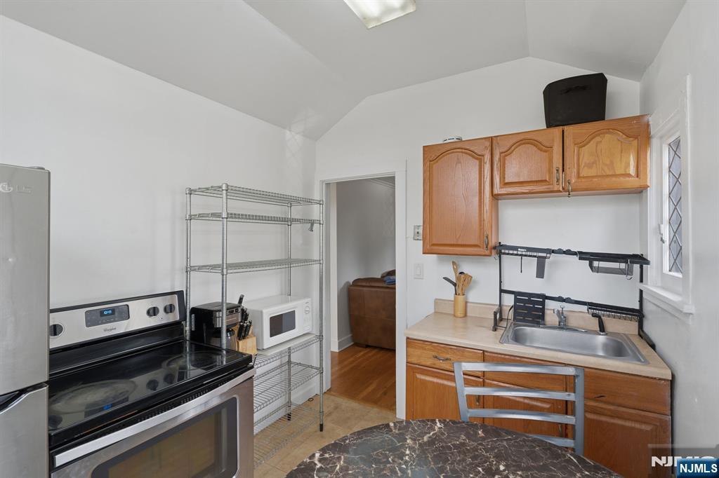 44 Norman Road Montclair, NJ 07043 - Photo 38 of 40