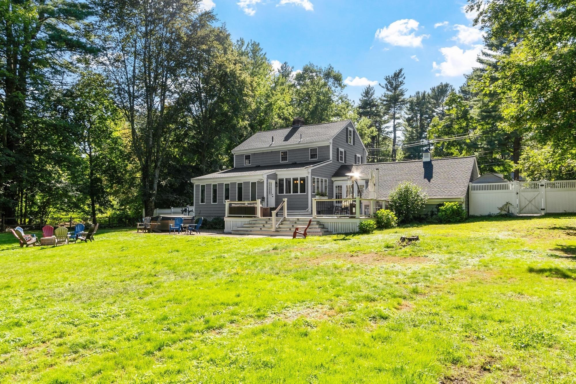23 Greenwood Road Andover, MA 01810 - Photo 3 of 40 Gallery Image 3