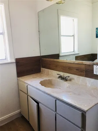 $175,000 | 908 Vine Avenue, Clearwater, FL 33755