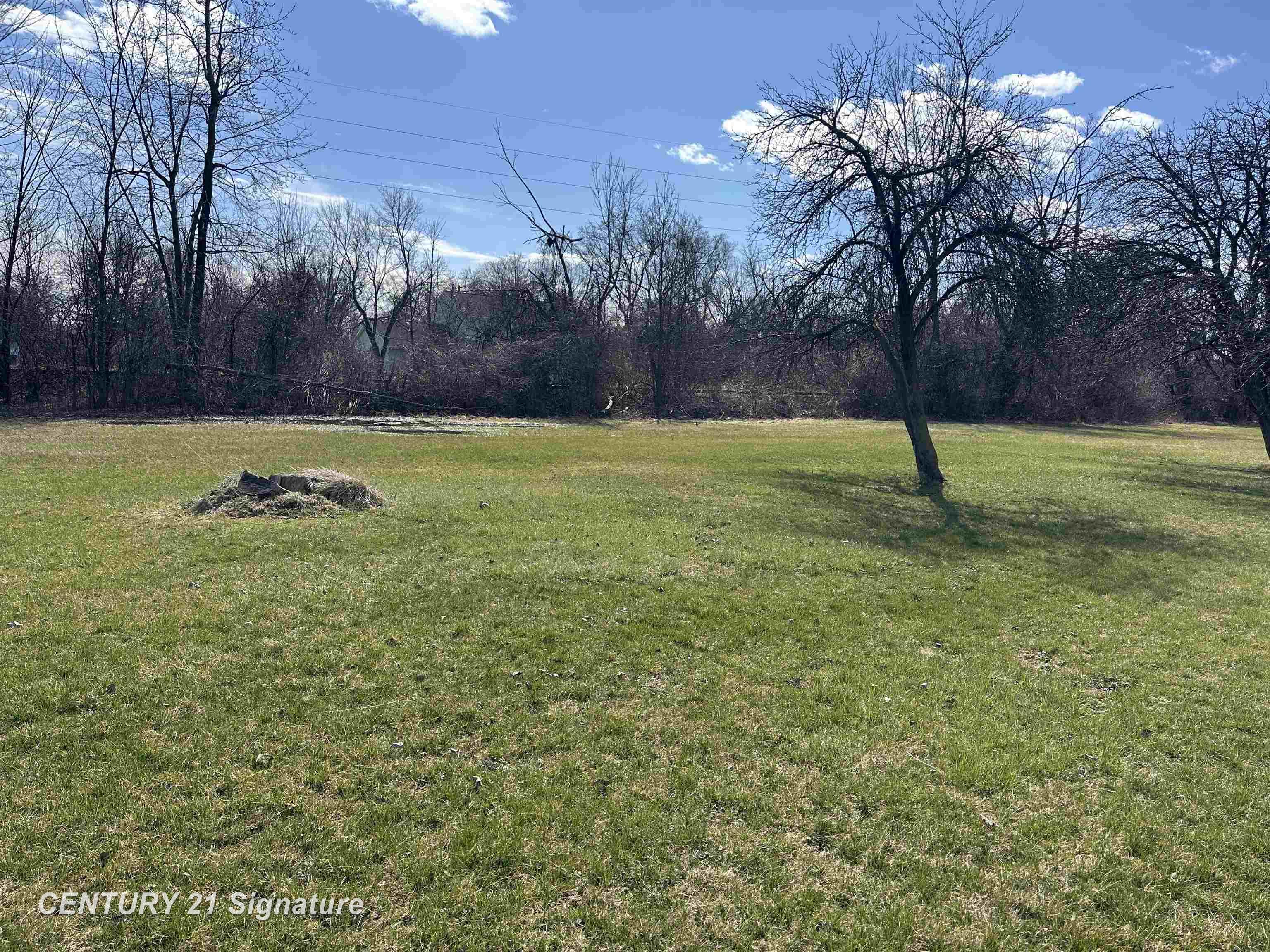 2875 Hermansau Road Saginaw, MI 48604 - Photo 30 of 30 50168441-923094c1-373e-46fa-bd2d-5638d605dac0.JPG