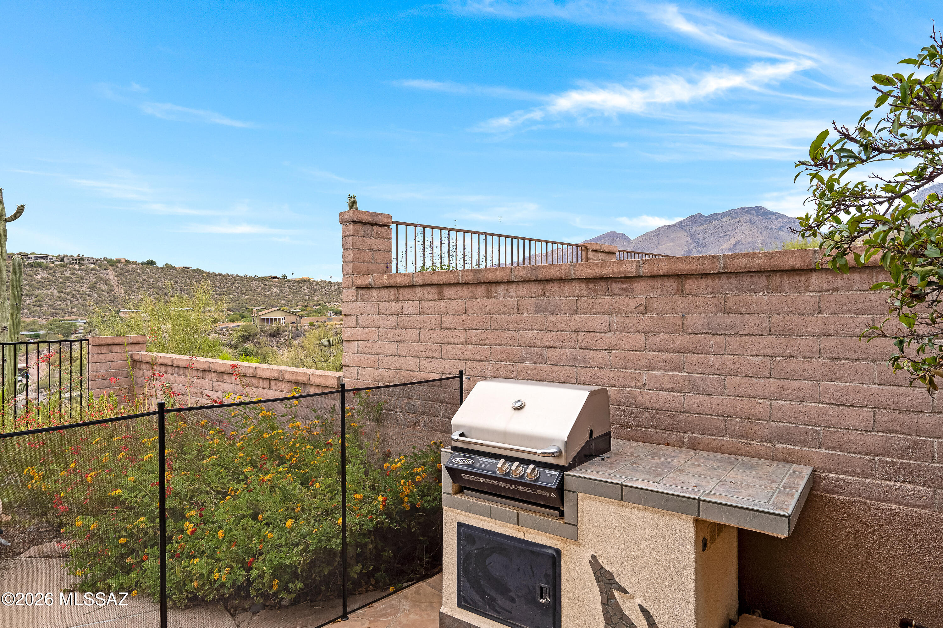 4947 North Bonita Ridge Avenue Tucson, AZ 85750 - Photo 37 of 44 Foothills mountain views