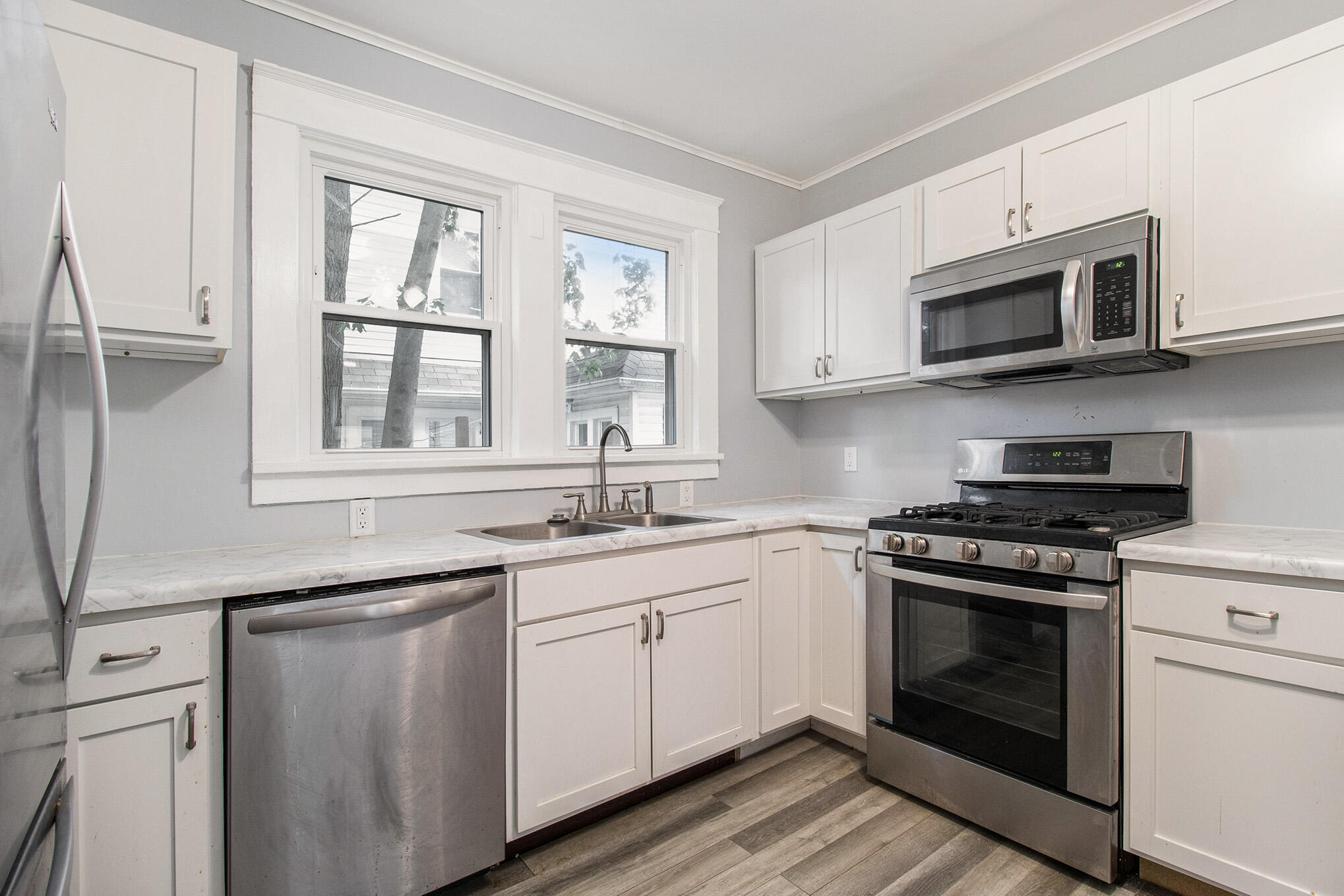 723 Staples Avenue Kalamazoo, MI 49007 - Photo 8 of 18 Kitchen