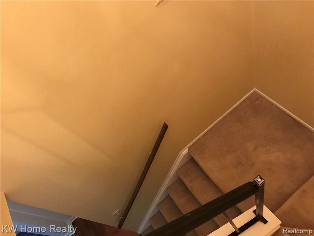 1352 Crescent Lane Rochester Hills, MI 48306 - Photo 25 of 58
