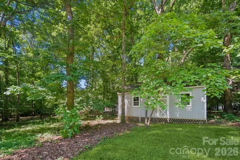 $435,500 | 14004 Maple Hollow Lane, Mint Hill, NC 28227