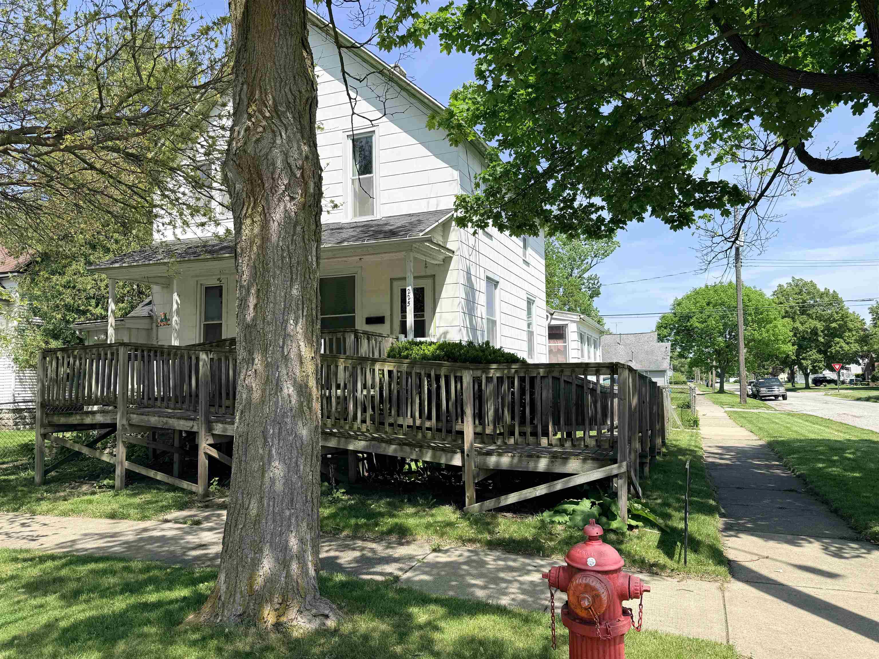 225 Ingraham Street Bay City, MI 48708 - Photo 4 of 28